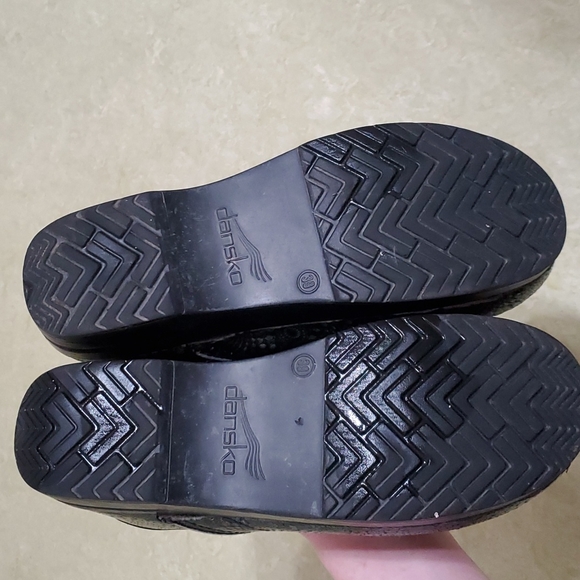 Dansko Professional Metallic Embossed Medallion Clog - Picture 5 of 5